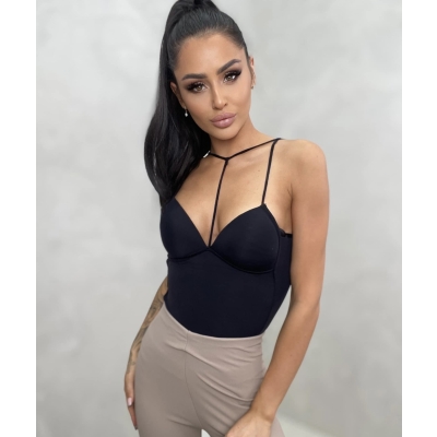 Top perfect look black